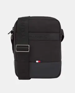 Мужская сумка-бандо из переработанного полиэстера с фирменной передней панелью Tommy Hilfiger, черный