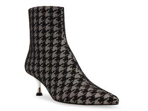 Ботинки Betsey Johnson Atlass Bootie, черный/серебристый