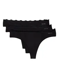Комплект из трех трусов-стрингов с кружевом Calvin Klein Underwear, черный