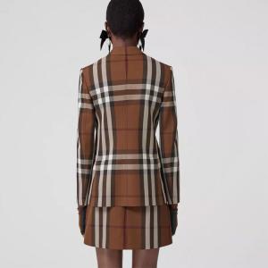 Деловой костюм женский Burberry, темно-коричневый