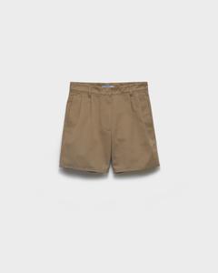 Выстиранные бермуды-чино Prada, глиняно-серый