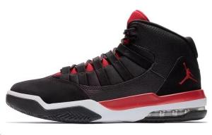 Кроссовки Jordan Max Aura Black Gym Red White, черный/красный