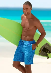 Купальные шорты Chiemsee с великолепным принтом по всей поверхности, цвет Blau-Bedruckt