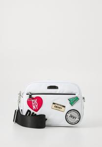 Сумка через плечо CAPSULE CAMERA BAG DKNY, кремовый