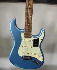 Электрогитара Fender Player Plus Stratocaster - Opal Spark с грифом из палисандра Pau Ferro и чехлом