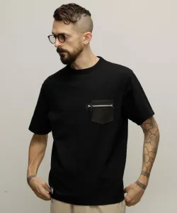 Футболка с кожаным карманом на молнии, изготовленная на заказ.