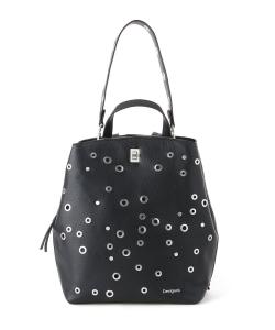 Рюкзак среднего размера с шипами