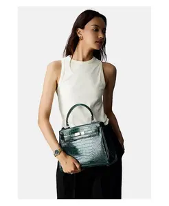 Сумка Victoria Handbag with Gold Hardware Victoria Hyde Victoria Hyde London, зеленый