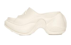 Шлепанцы Compass женские молочно-белые Smfk