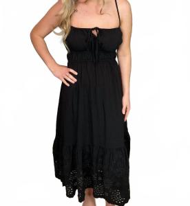 Черное платье-сарафан с ажурным краем Blu Pepper