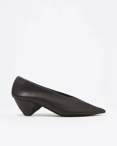 Женские кожаные туфли с острым носом Bimba y Lola, шоколадный