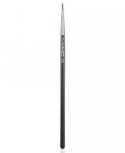 210 Точная кисть для подводки глаз Mac