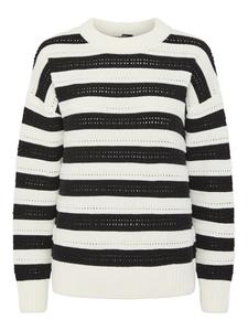 Вязаный свитер в цвете Cloud Dancer Pieces