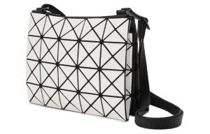 ISSEY MIYAKE Сумка через плечо из поливинилхлоридной смолы женская бело-черная