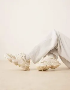 Бежево-коричневые кроссовки унисекс New Balance 9060