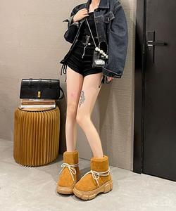 Круглые зимние ботинки