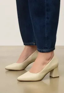 Классические туфли на каблуке destiny Kazar, Off-White