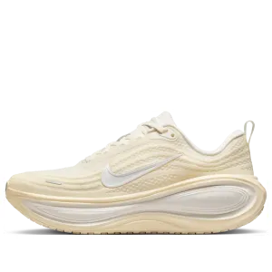 Кроссовки (WMNS) Nike ZoomX Vomero Plus 'Sail Summit White'