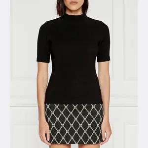 Топ приталенного кроя в стиле дагун Hugo, черный