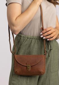 Сумка через плечо Gusti Leder, цвет Braun