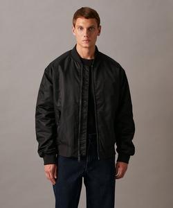 (M) Джинсовая куртка-бомбер Calvin Klein Hero с длинными рукавами, размер 40EM524