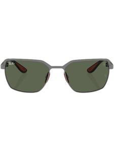 Солнцезащитные очки из коллаборации со Scuderia Ferrari Ray-Ban, серый