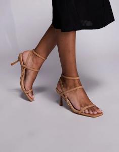 Босоножки SIMMI Shoes Karson на каблуке с ремешками бежевого цвета