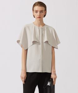 Блузка из полиэстера с рукавами-платочками из двойной ткани