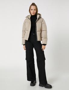 Koton Зимняя куртка в бежевом цвете