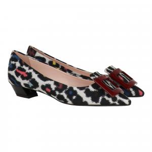 Женские белые туфли Roger Vivier