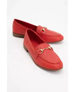 Кожаные лоферы Rory с цепочкой Forever & Always Shoes, красный