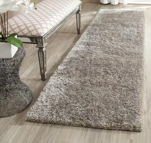 Ковер-дорожка SAFAVIEH, 69 x 244 см, South Beach Shag Collection, Silver, ручной работы, идеально подходит для помещений с высокой проходимостью в гостиной, спальне (SBS562B)
