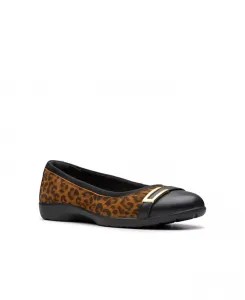 Туфли Women's Collection Meadow Rose Shoes Clarks, коричневый