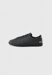 Фирменные кроссовки volley Veja, Black