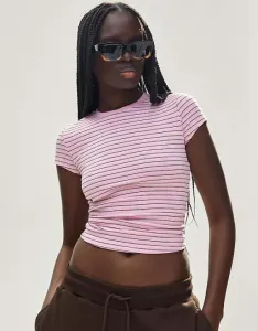 Розово-черная футболка с короткими рукавами Bershka