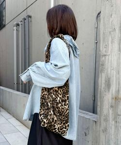 Сумка-треугольник с леопардовым принтом Grace Grace, цвет Leopard