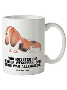 Кружка XL с собакой породы бассет-хаунд с надписью на белом фоне Mr. & Mrs. Panda