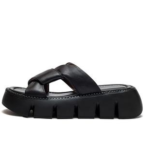 Jay Резиновые пенопластовые шлепанцы с износостойкой подошвой для женщин черные, цвет Black