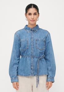 Блуза ONLY Petite ONLKOKO SEGVIGNY BELT SHIRT, Medium Blue Denim/Blue Denim