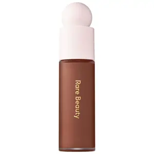 Невесомая тональная основа Liquid Touch Rare Beauty By Selena Gomez, цвет 540c