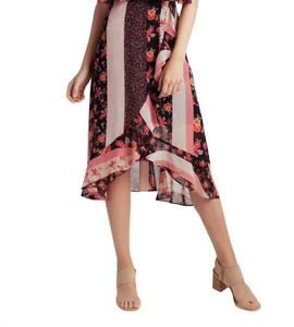 Платье с оборками, вырезом на шее и расклешенной юбкой черного цвета Kensie