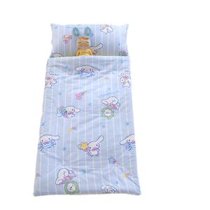 Подогнанная простыня Sanrio, красный