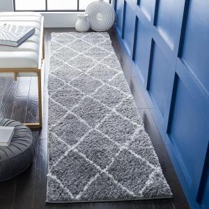 Ковер SAFAVIEH, 67 x 275 см, August Shag Collection Runner, Light Grey & Ivory, Trellis Design, без линьки и простой в уходе, идеален для помещений с высокой проходимостью в гостиной, спальне (AUG531F)