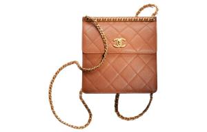 CHANEL Сумка рюкзак из тисненой телячьей кожи светло-коричневый