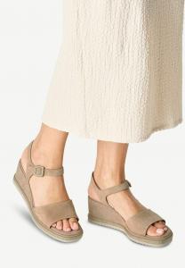 Босоножки на танкетке Tamaris, коричневый