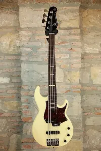 YAMAHA BBP35 VW - 5 струн Сделано в Японии - Винтажный белый