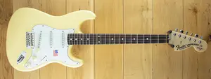 Fender Yngwie Malmsteen Strat Розовое Дерево Винтажный Белый US24043073