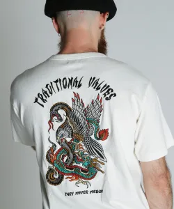 Футболка с вышивкой Battle Royale.