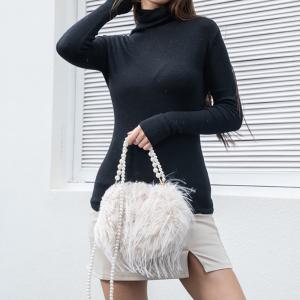 Сумка из искусственного меха с цепочкой и жемчужной ручкой / сумка через плечо / сумка через плечо Fashnzfab, бежевый