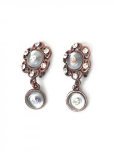 Collezione alessandro Белые серьги-клипсы "Сари"